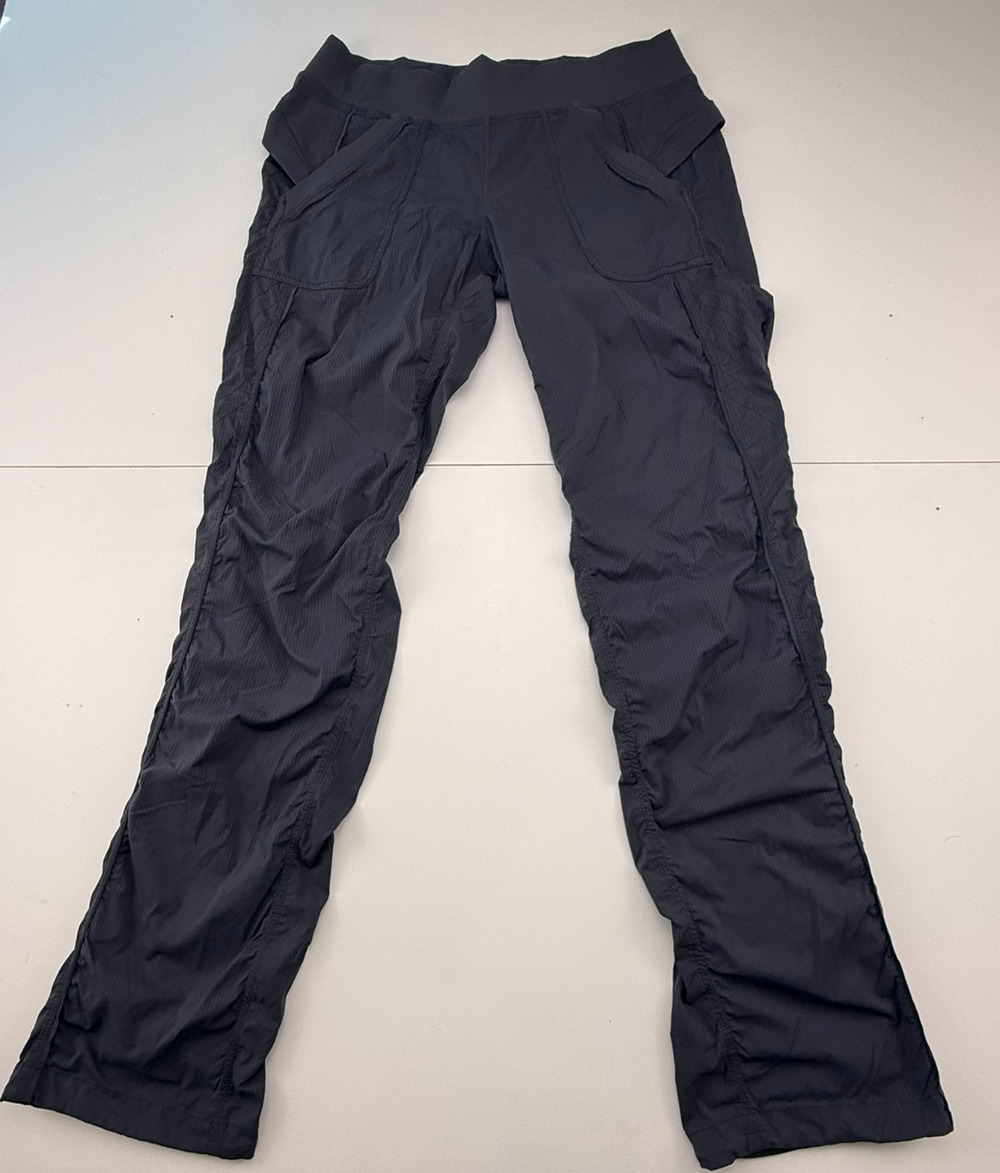 Lululemon Ladies Beyond the Studio Pant Sz M Gray Pinstripe